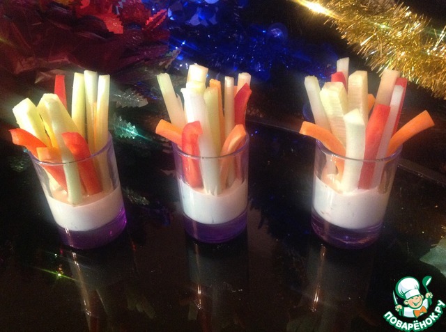 Verrini vegetable with sauce
