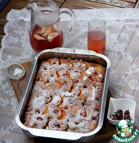 Fluffy cake with apricots and gooseberries