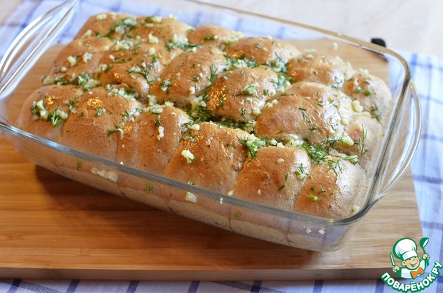 Vegetable rolls with soy-peanut