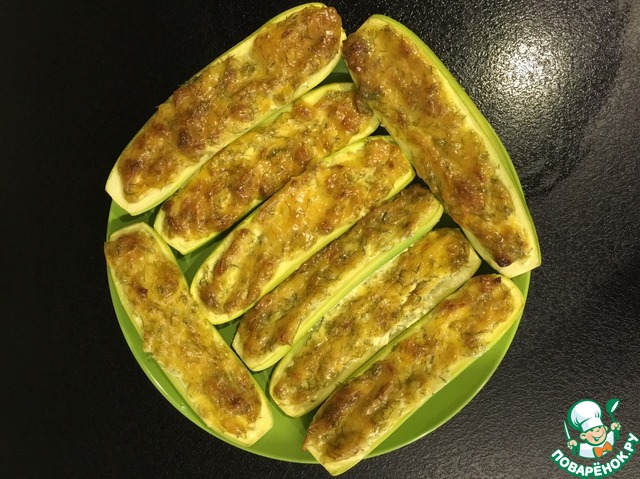 Courgettes baked in the oven
