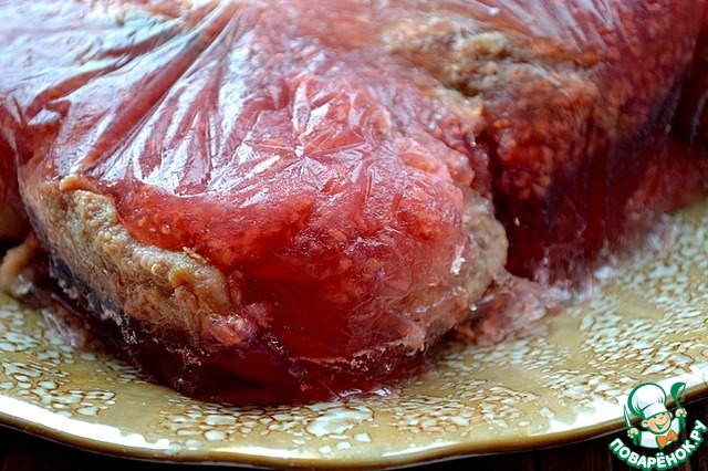 Pork chops in raspberry jelly