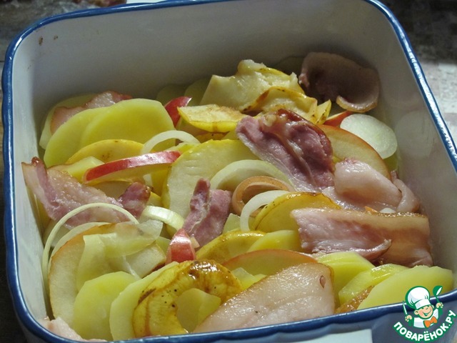 Potato gratin with apples