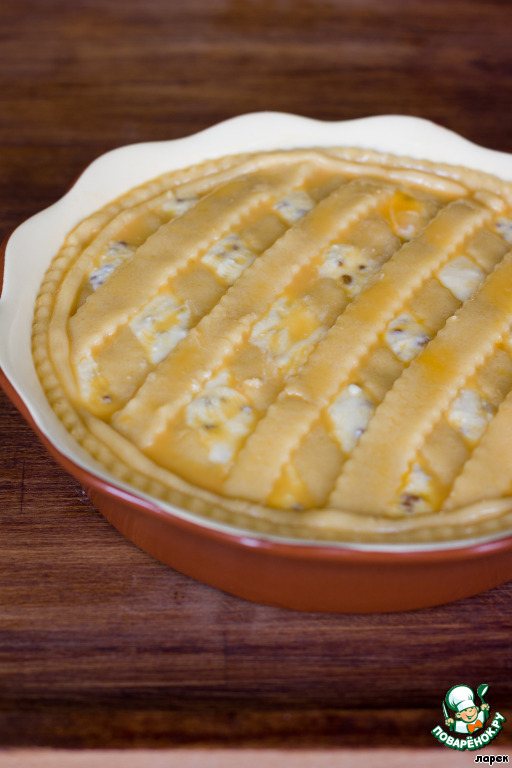 Neapolitan Easter pie with wheat