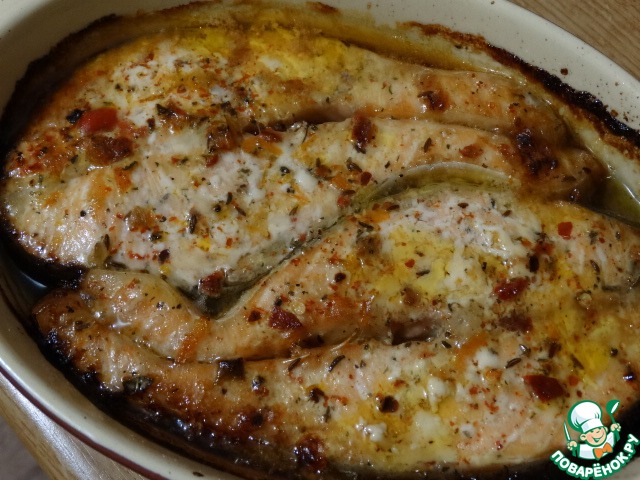 Salmon in Turkish, with Russian sauce