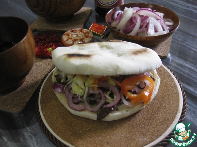 Tortilla with meat 