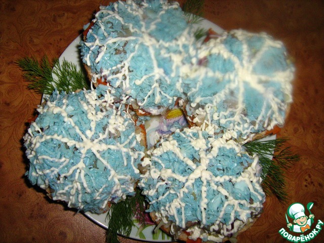 Cakes with Apple and herring 