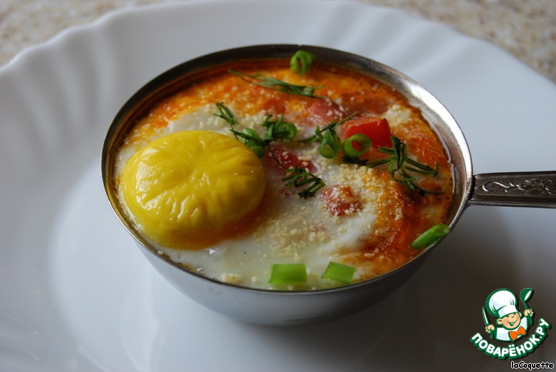 Scrambled eggs stuffed in cocotte