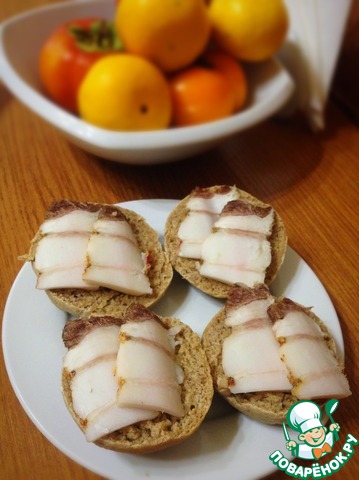 Quick rye bread rolls without yeast