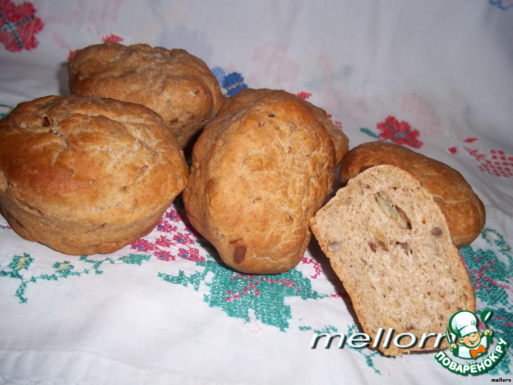 A portion of rye-wheat bread