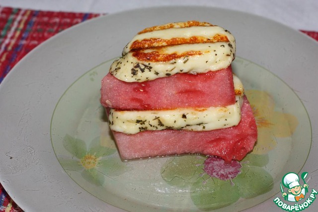 Халуми с арбузом