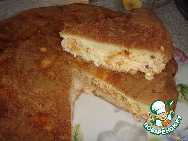 Pie with salmon