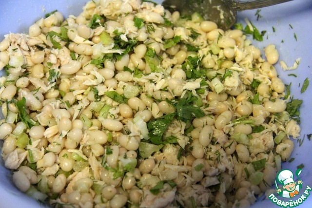 Salad of white beans and tuna