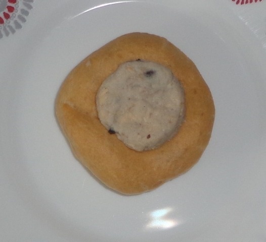 Choux rings with fish paste