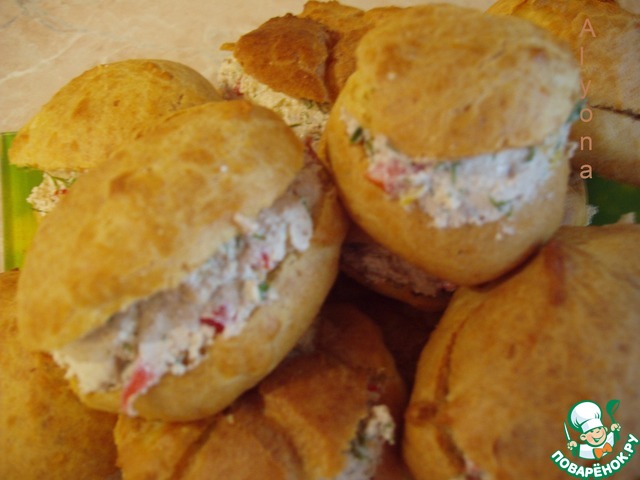Eateries eclairs with cottage cheese filling