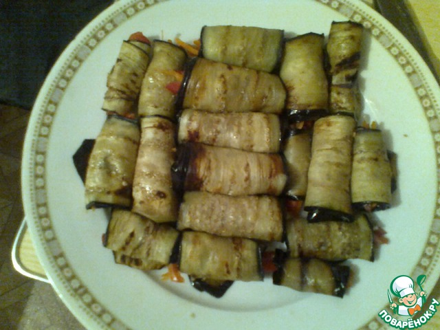 Постные витаминные рулетики из баклажанов