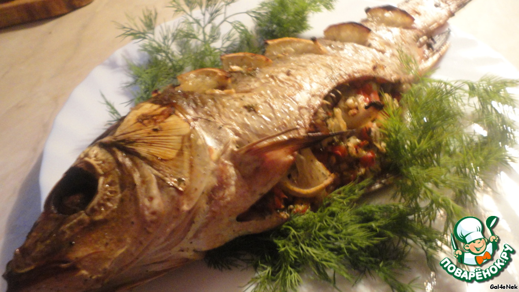 Baked stuffed carp