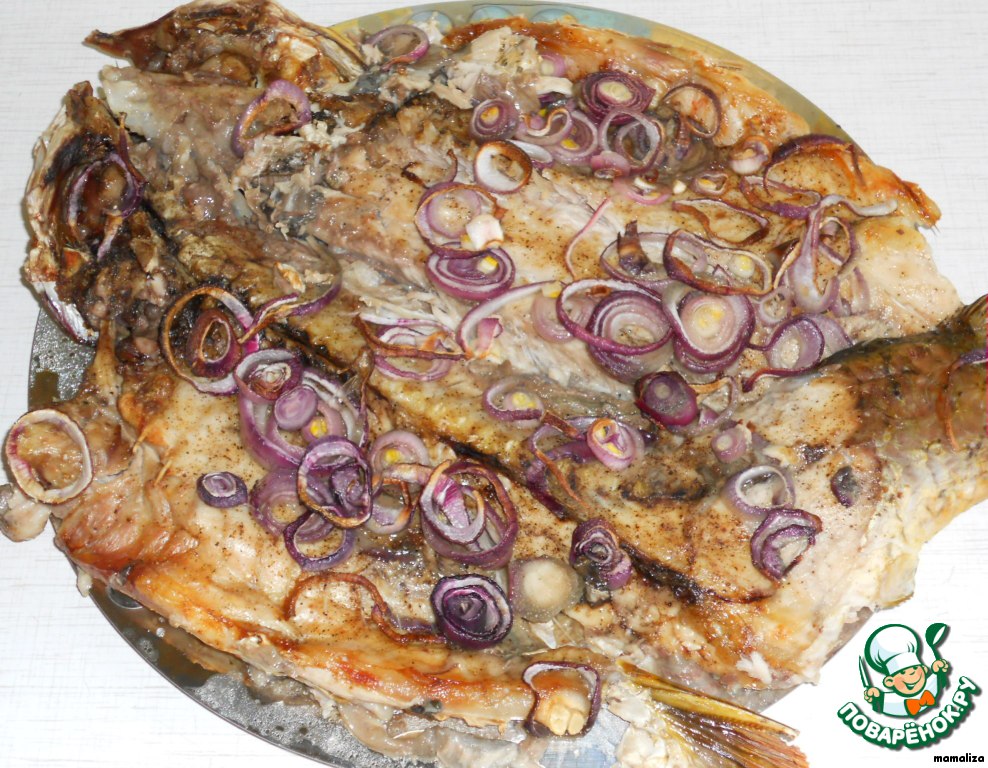 Carp baked with onions in Korean