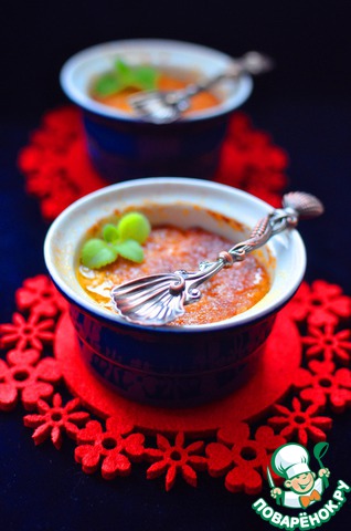 Spiced pumpkin creme brulee