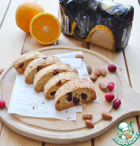Cantuccini with dried cranberries and oranges