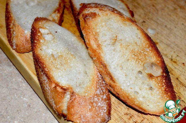 Tartines with shrimp