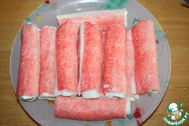 Фаршированные крабовые палочки со шпротами