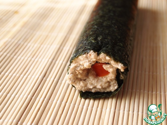 Роллы с начинкой из творога и овощей