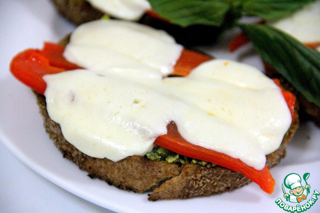 Бутерброды с песто