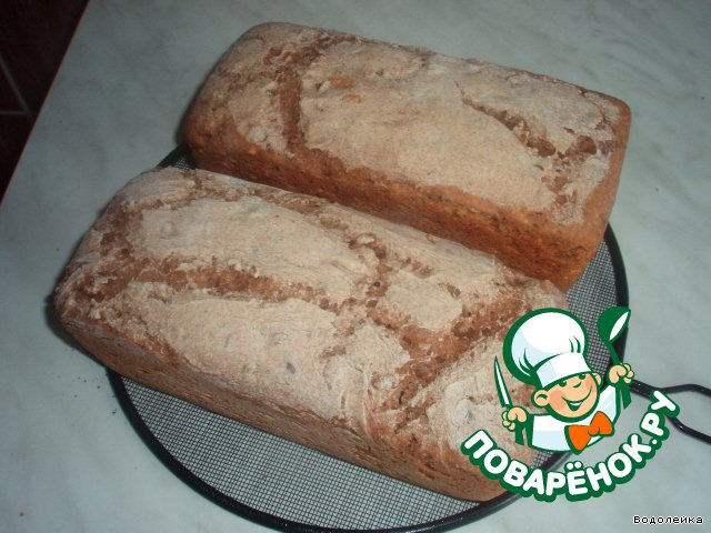 Rye bread with whole grain and seeds