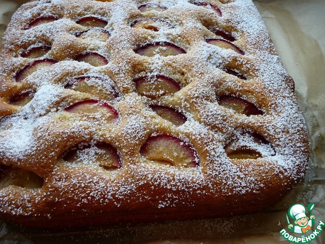 Plum cake with mascarpone