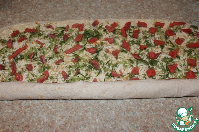 Лаваш с семгой, огурцом и сыром