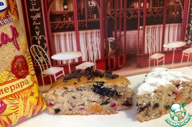 Cake with dried apricots and prunes lean