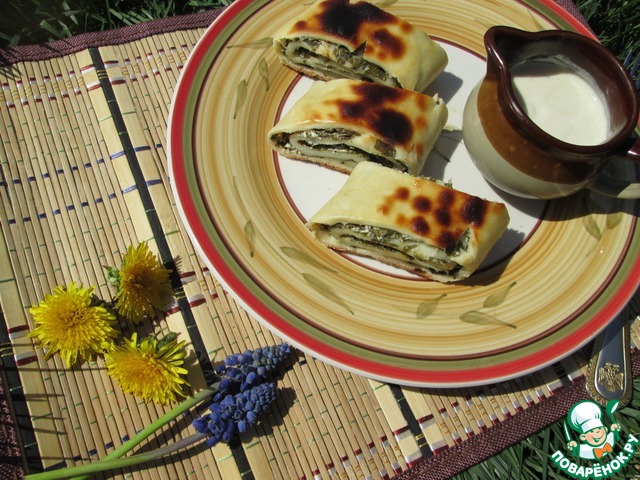 Potato rolls with cheese and sorrel