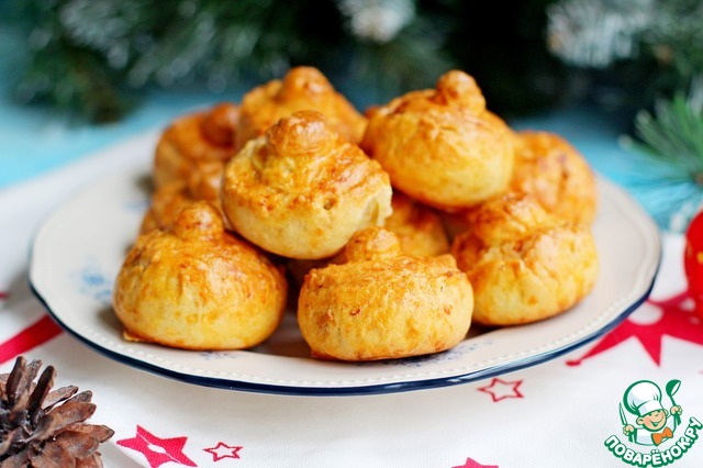 Mini-pies with chicken and rice