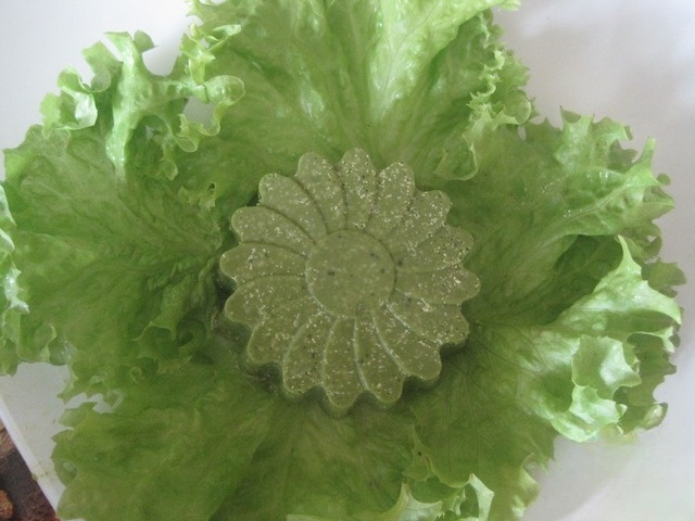Soufflé juice lettuce