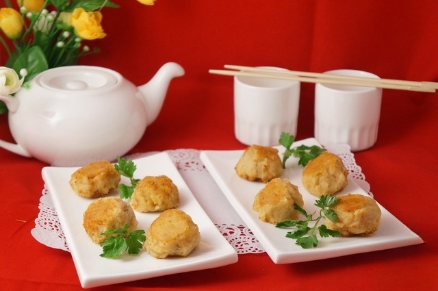 Eateries spicy balls