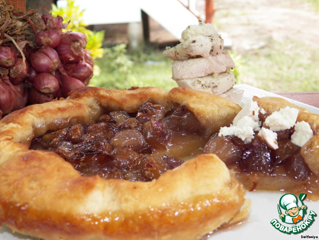 Tart with shallots beer batter