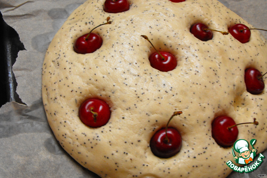 Cake with cherries