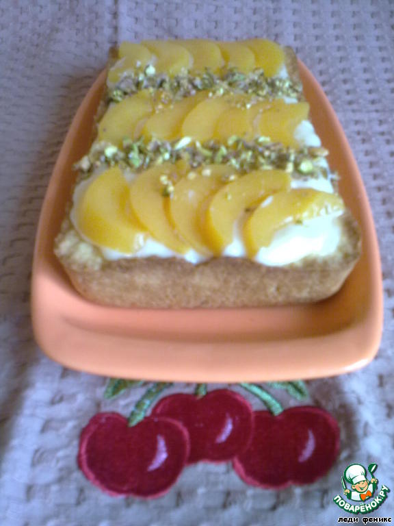 Пирог с персиками