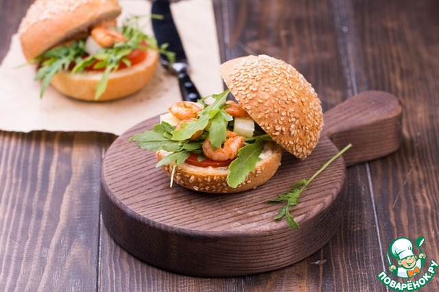 Burger with spicy shrimp