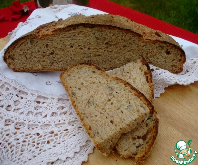 Rustic bread with three flours with seeds