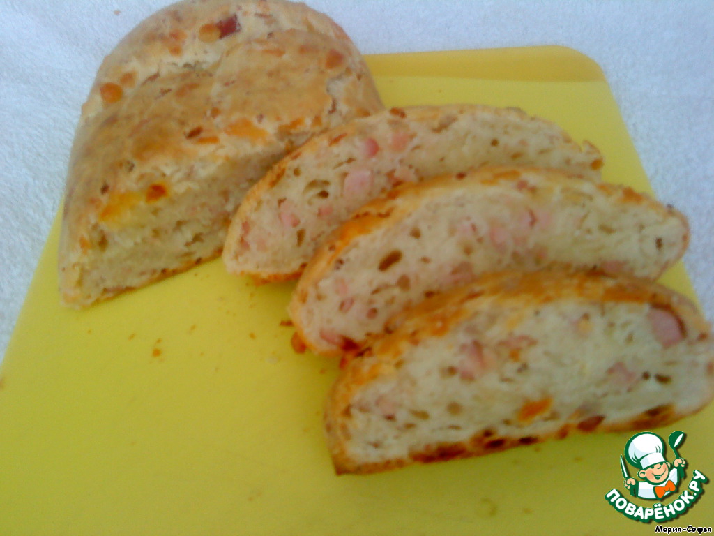 Bread with ham and cheese