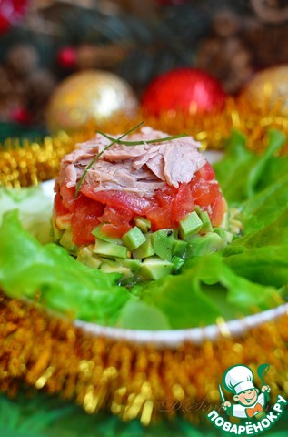 Тимбал из авокадо и тунца