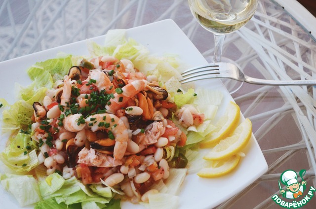 Seafood salad with white beans (mariner Ensalada de alubias blancas)