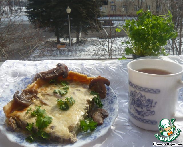French pie with mushrooms
