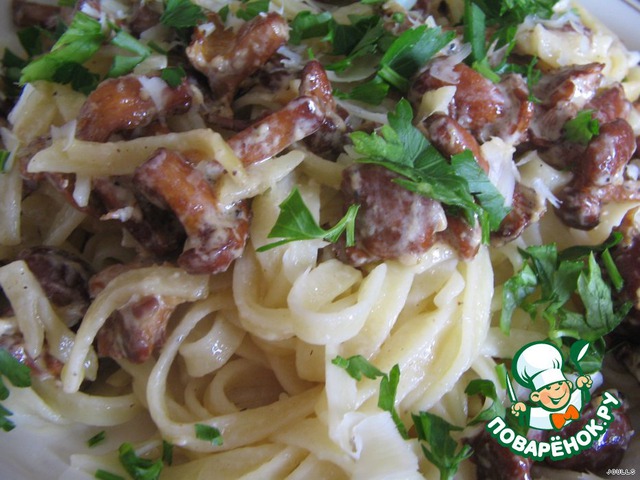 Tagliatelle with chanterelles