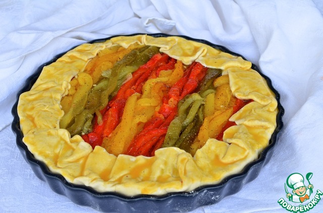 Pie with cottage cheese and pepper