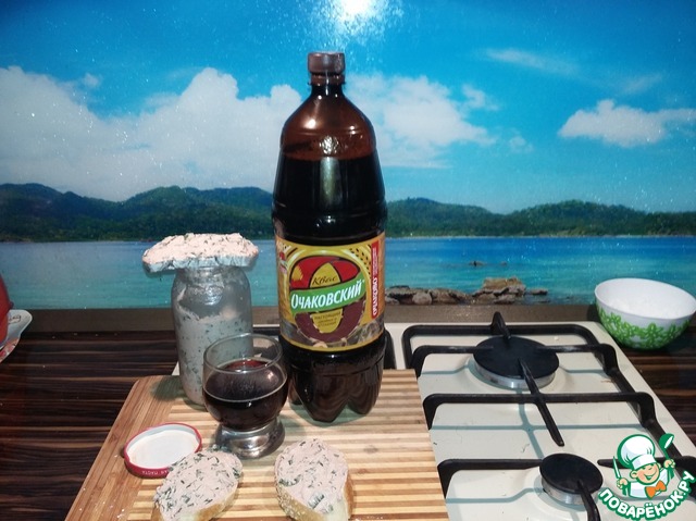 Бутерброды с паштетом и зеленью под квас