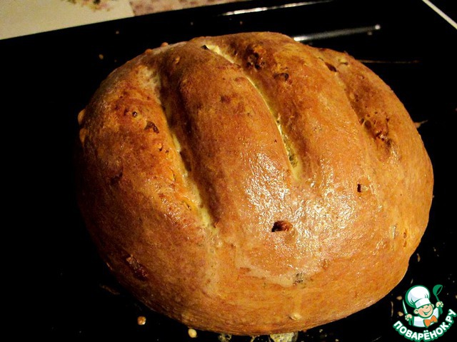 Bread pea with bacon and onions