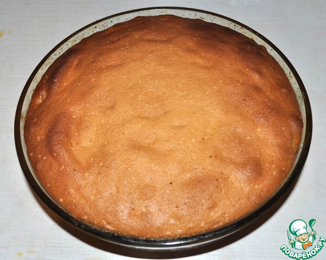 Pie with pumpkin and apples