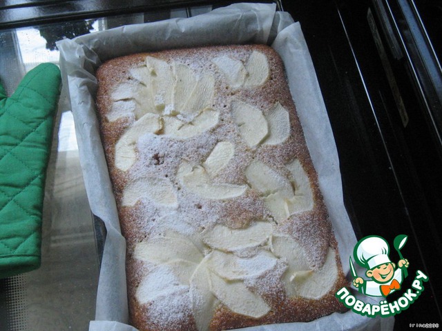 Lean honey gingerbread with coconut and Apple